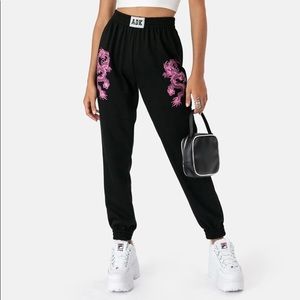 Adika Dragon Sweatpants Trendy